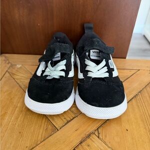 Vans Kids Black and White Low-Top Skate Sneakers